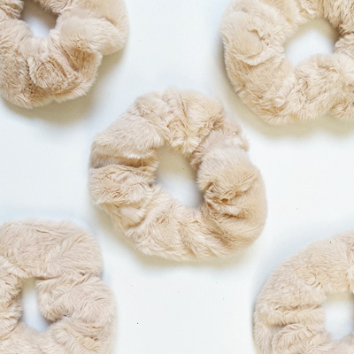 Scrunchie Furry Peachskin Rose