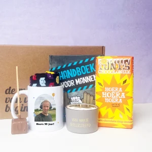 Gepersonaliseerde Hoera voor hem cadeaubox